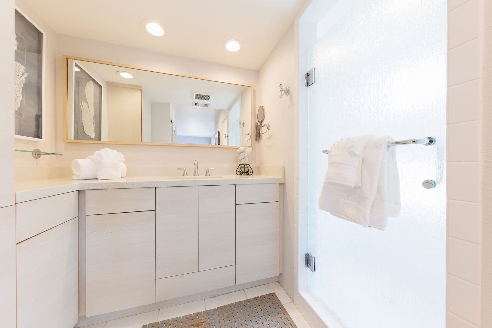 La Jolla Condo: 8132 Camino Del Sol