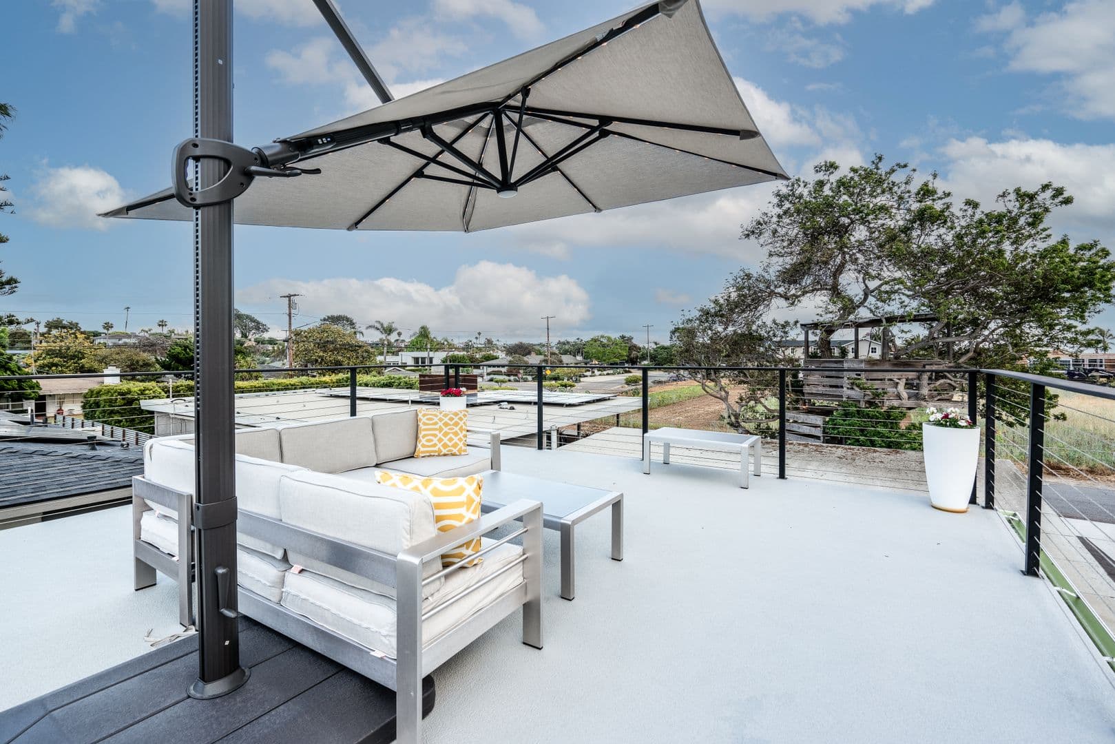 Cardiff By The Sea House: 1236 Summit Ave