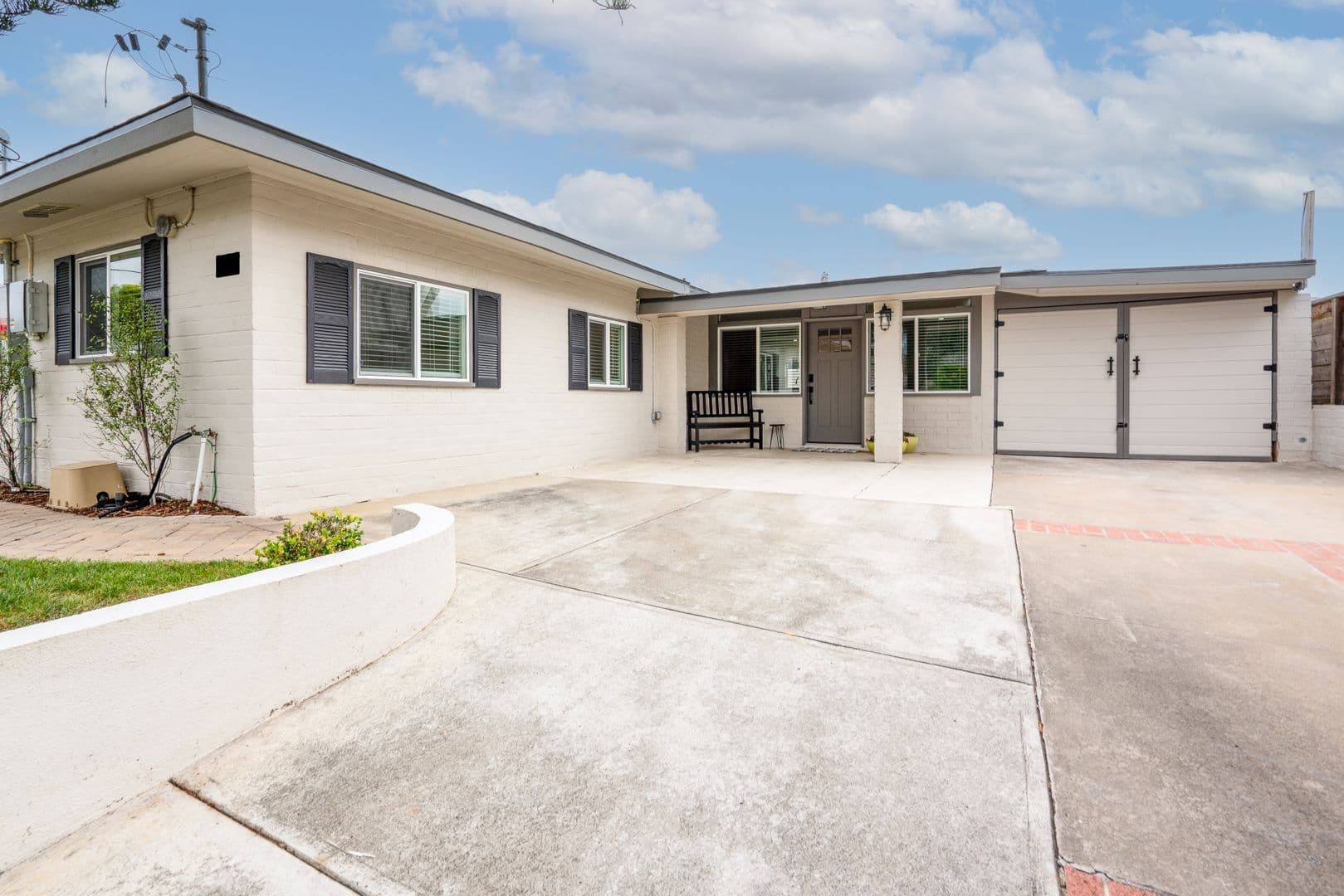 Cardiff By The Sea House: 1236 Summit Ave