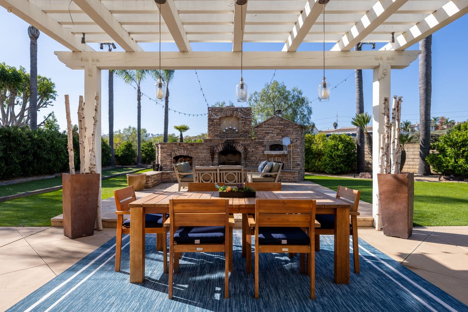 Carlsbad House: 2215 Paseo Saucedal