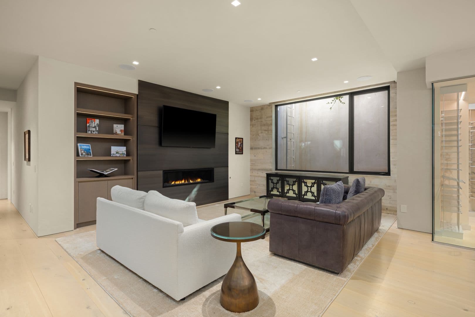 Del Mar House: 516 Stratford Ct.