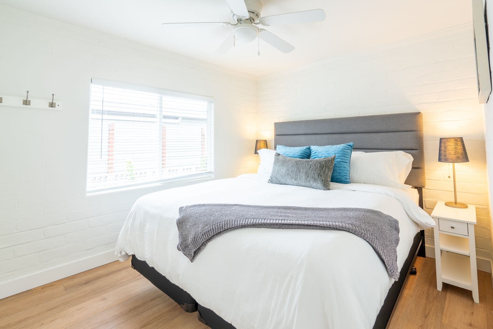 Cardiff By The Sea House: 1236 Summit Ave