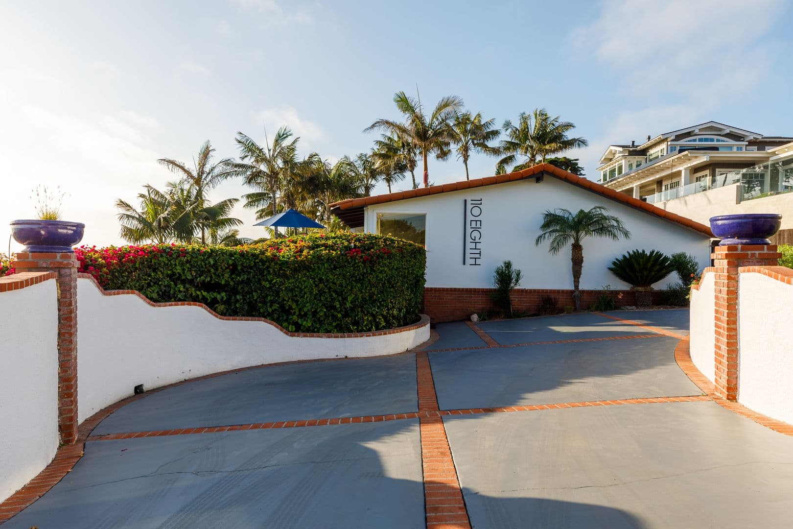 Del Mar House: 110 8th St