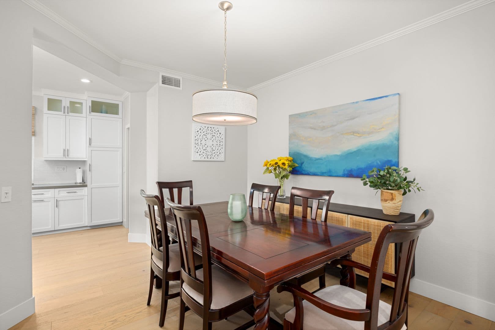 Carlsbad House: 2215 Paseo Saucedal