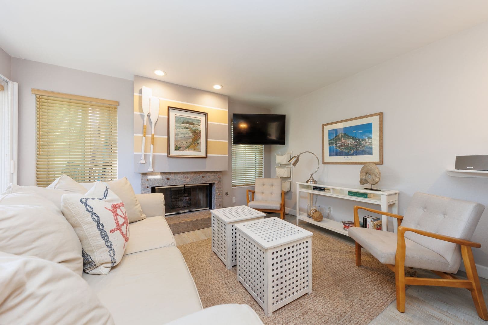 La Jolla Condo: 8132 Camino Del Sol