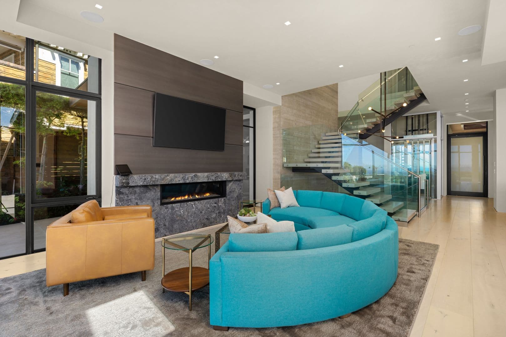 Del Mar House: 516 Stratford Ct.