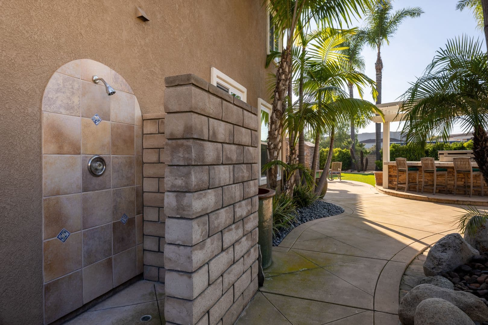 Carlsbad House: 2215 Paseo Saucedal