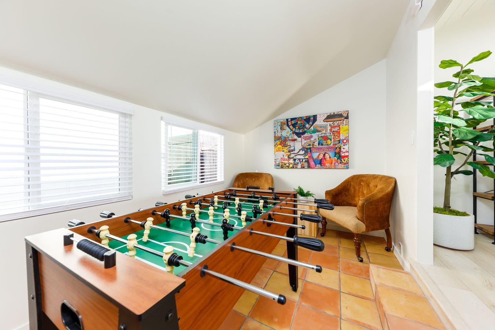 Del Mar House: 110 8th St