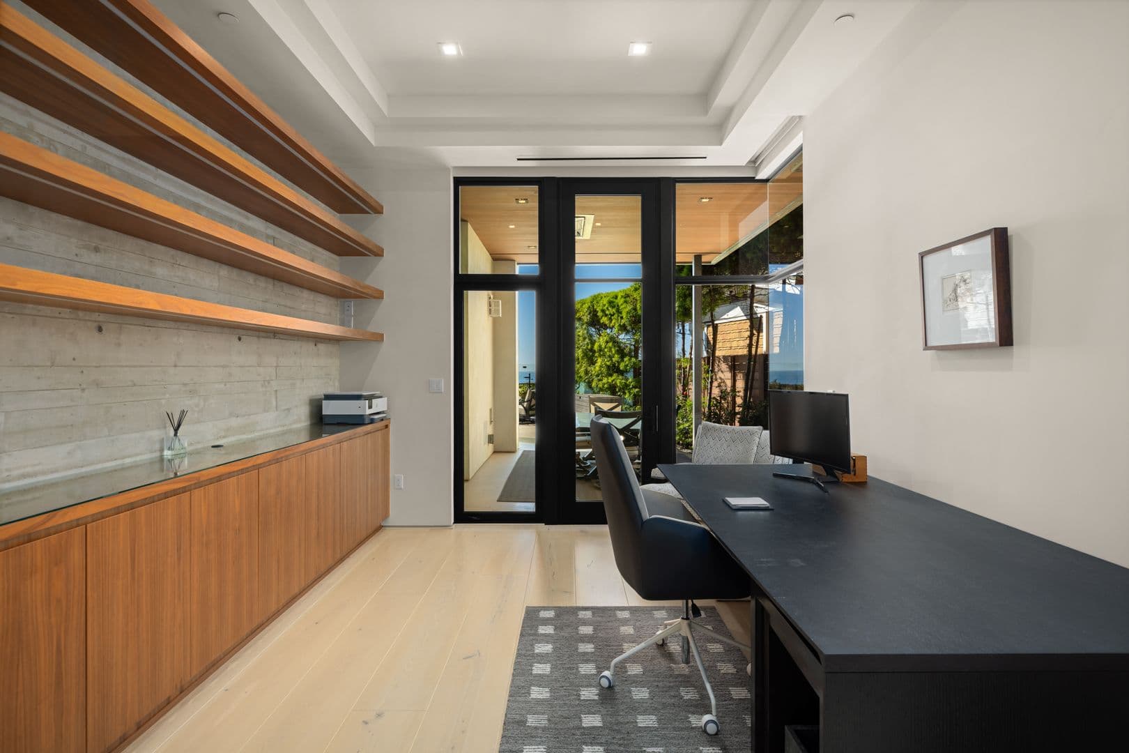 Del Mar House: 516 Stratford Ct.