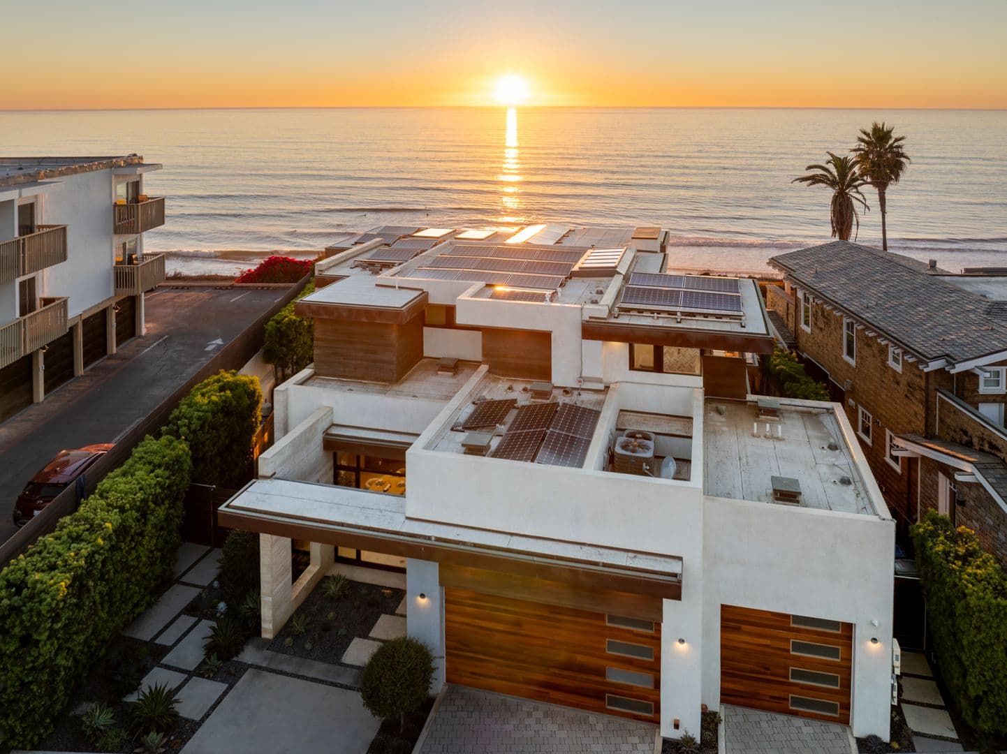 Del Mar House: 516 Stratford Ct.