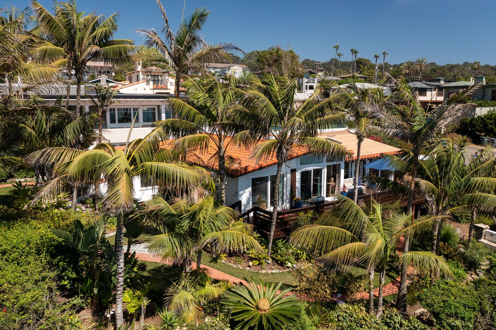 Del Mar House: 110 8th St