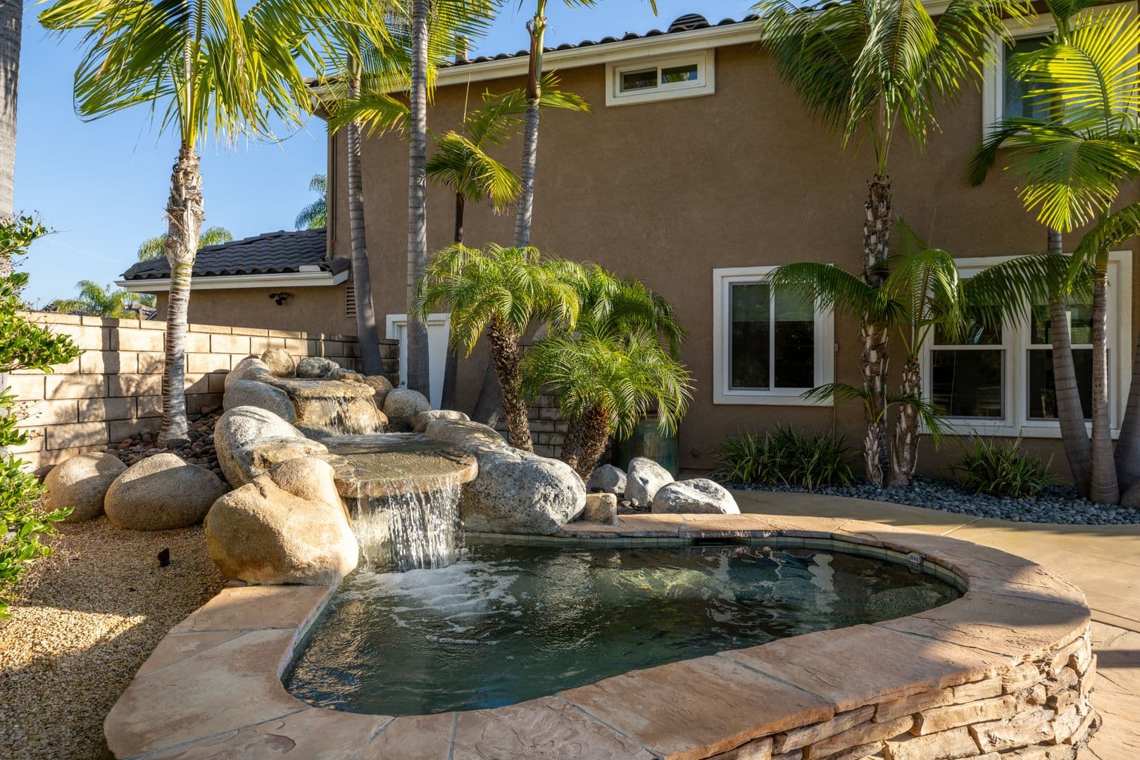 Carlsbad House: 2215 Paseo Saucedal