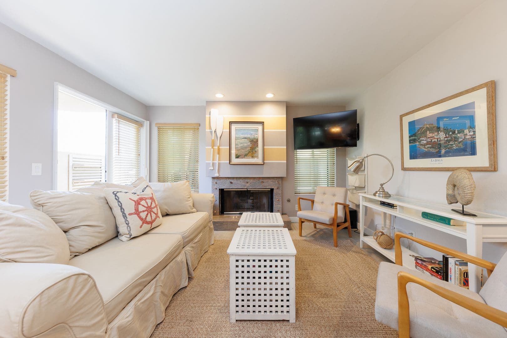 La Jolla Condo: 8132 Camino Del Sol