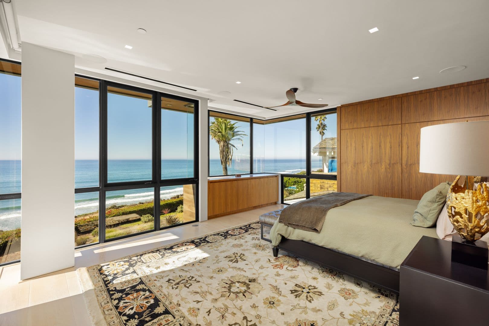 Del Mar House: 516 Stratford Ct.