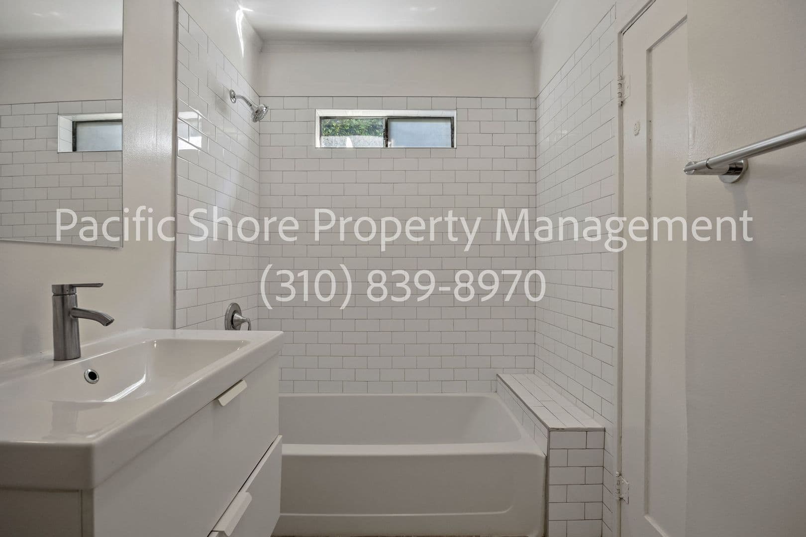 Los Angeles Apartment: 1020 N. Oxford Ave.,
