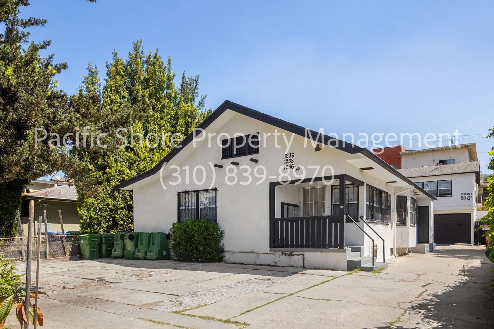 Los Angeles Apartment: 1236 Tamarind Ave.