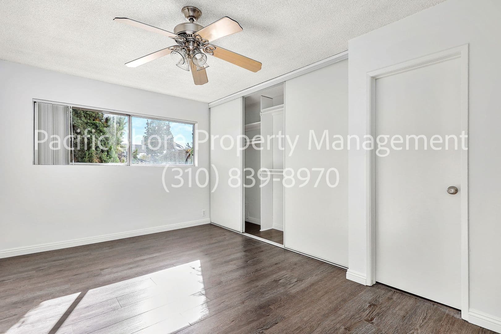 West Hollywood Apartment: 868 N West Knoll Drive