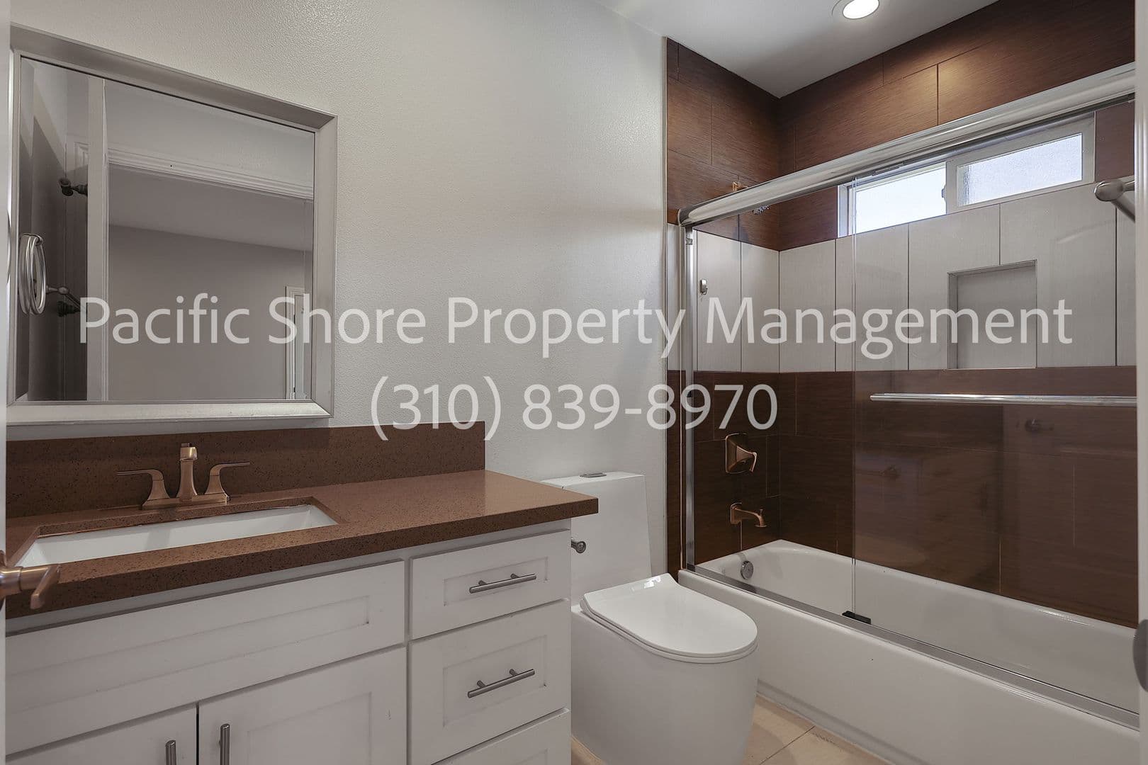 Los Angeles Apartment: 7205 S. La Cienega Blvd
