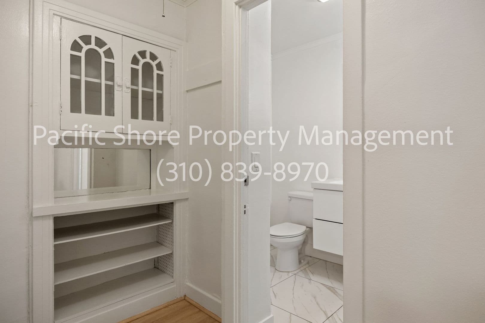 Los Angeles Apartment: 1020 N. Oxford Ave.,