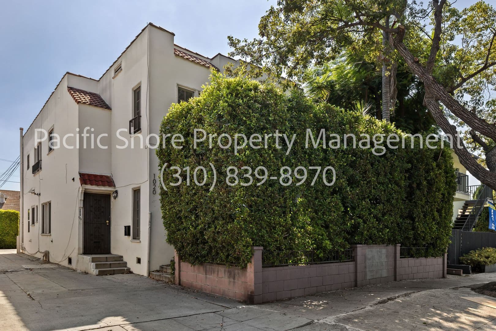 Los Angeles Apartment: 1020 N. Oxford Ave.,