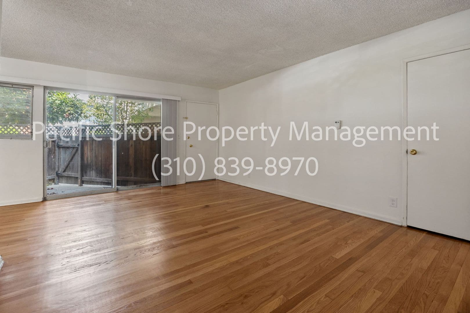 Los Angeles Apartment: 12304 Rochester Avenue