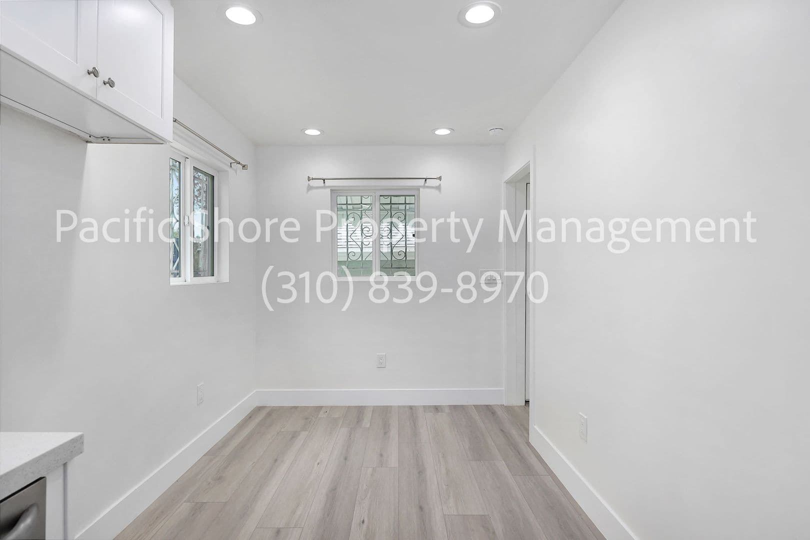 Venice House: 696 San Juan Ave