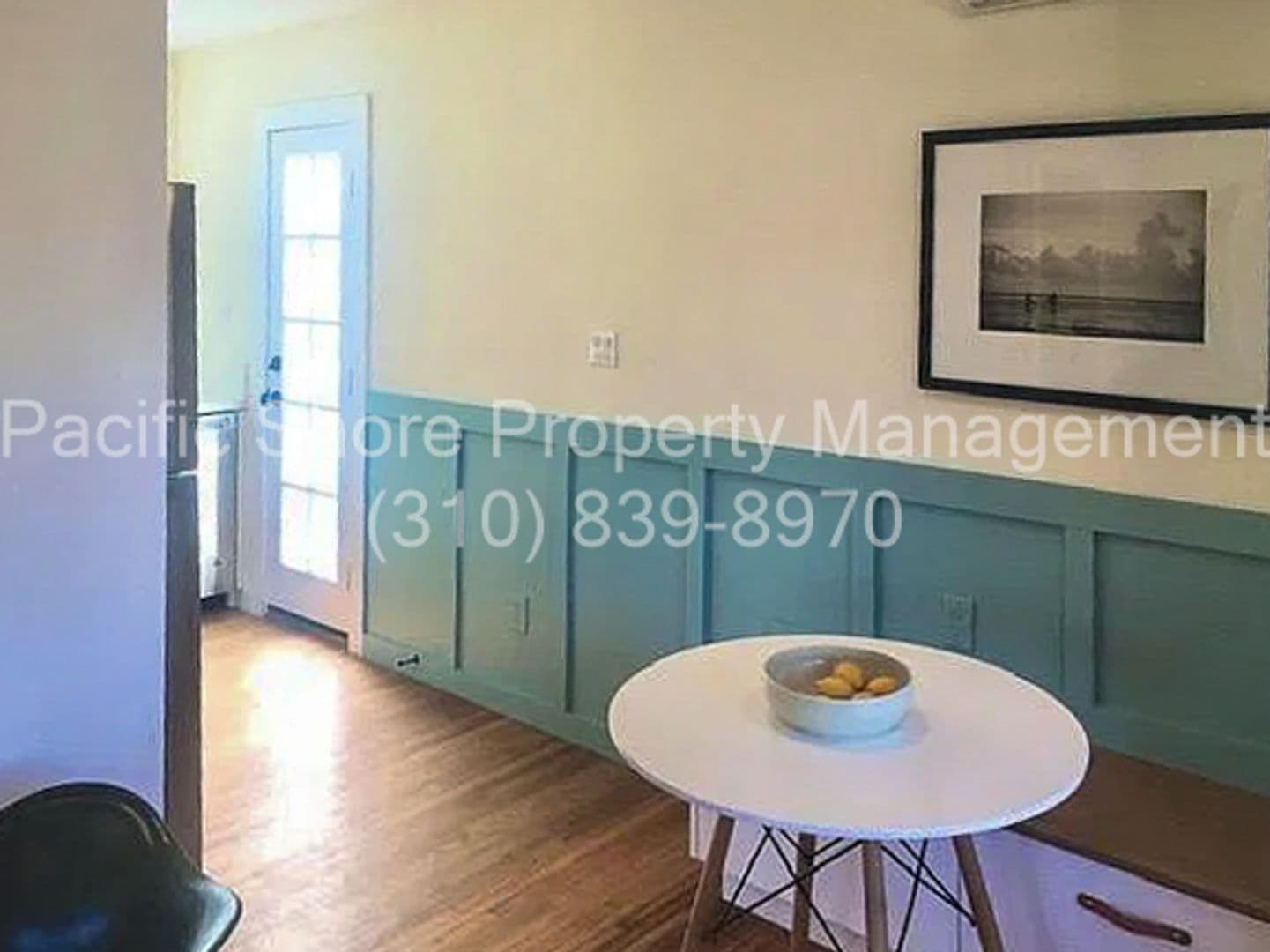 Los Angeles Apartment: 1420 Fairbanks Place