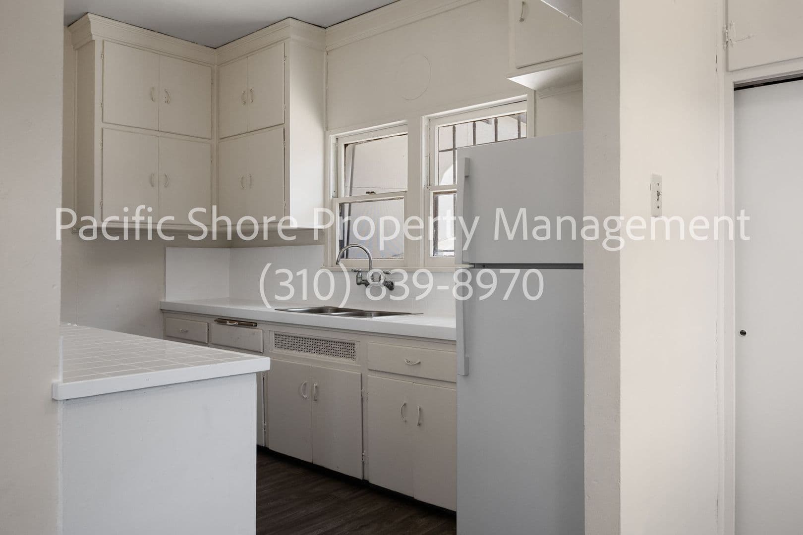 Los Angeles Apartment: 1236 Tamarind Ave.