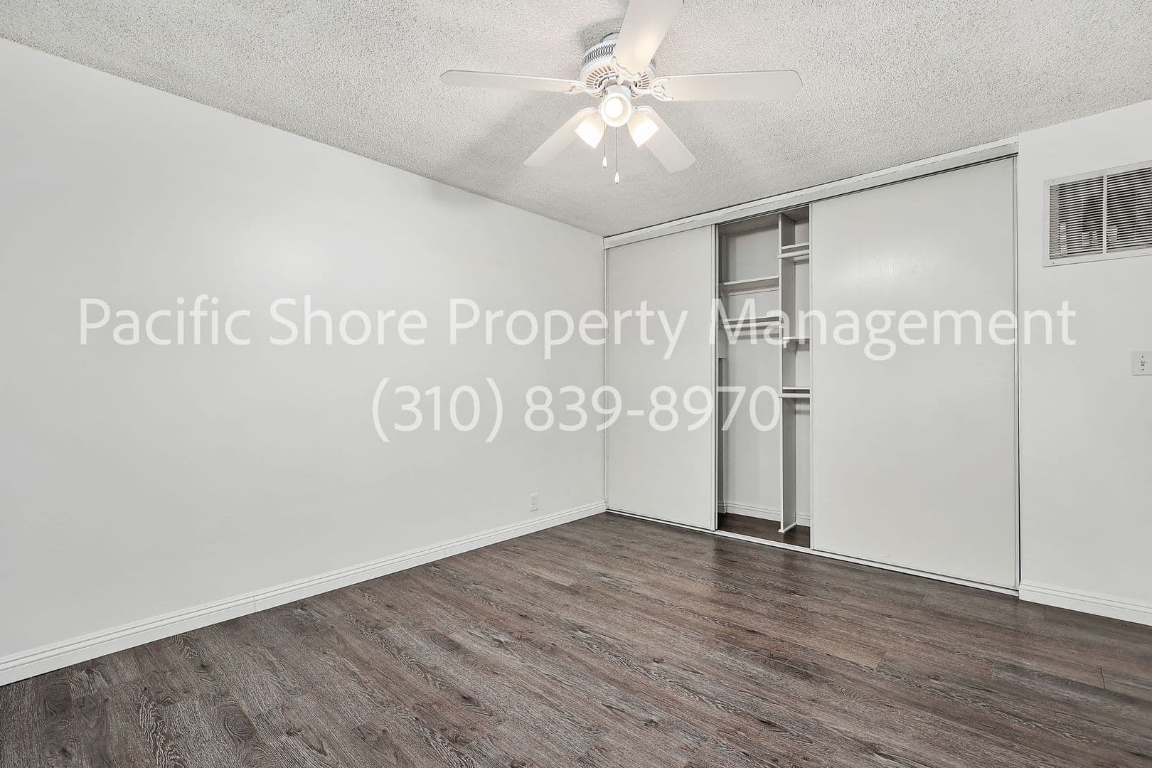 West Hollywood Apartment: 868 N West Knoll Drive