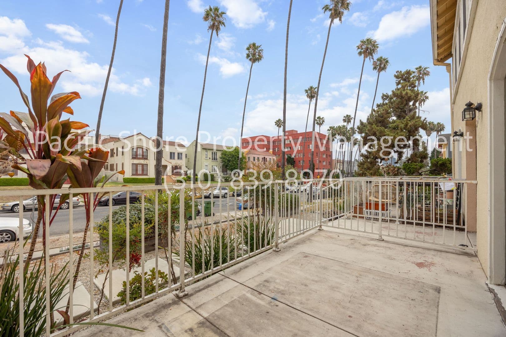 Los Angeles Apartment: 217 N. New Hampshire Ave