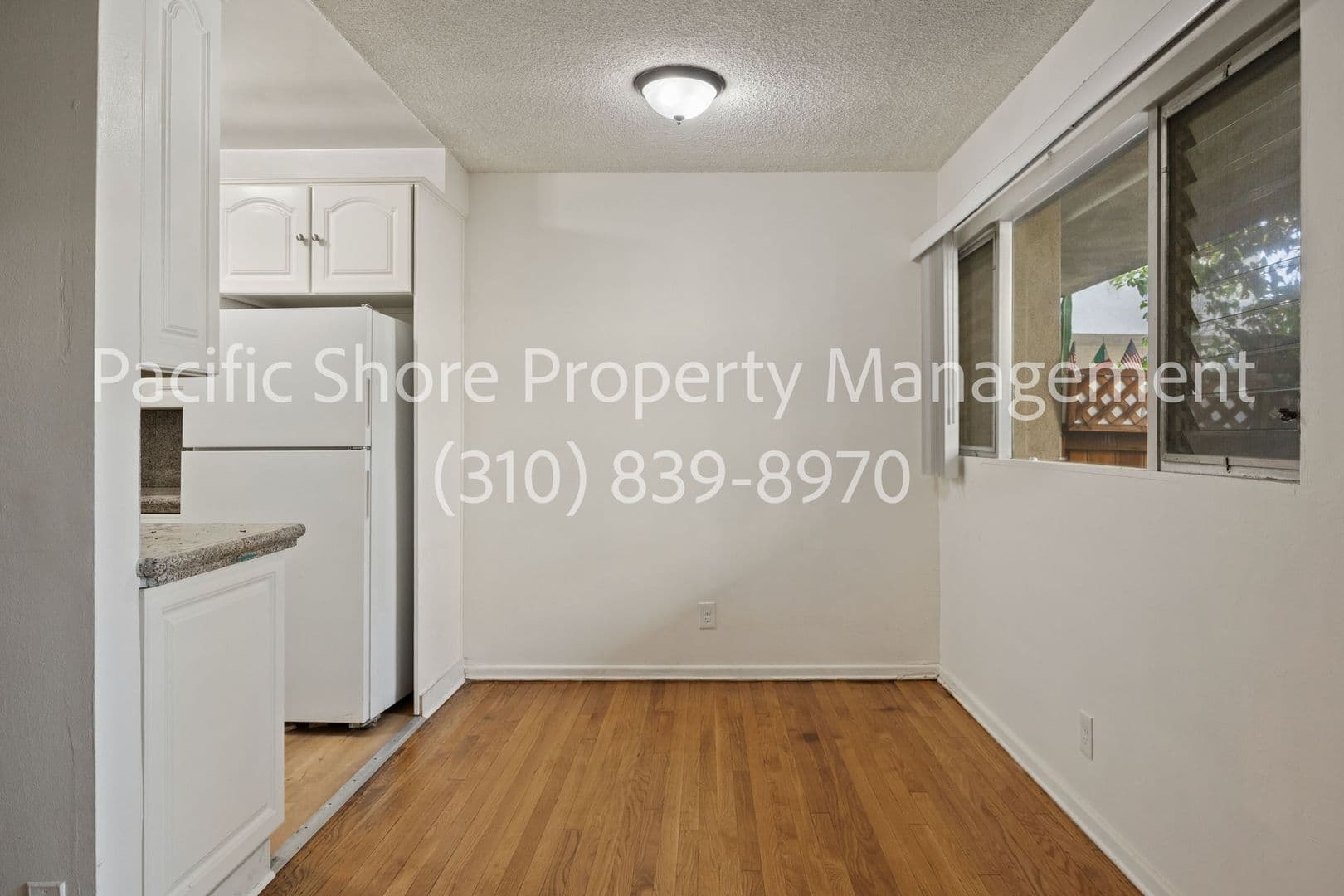 Los Angeles Apartment: 12304 Rochester Avenue