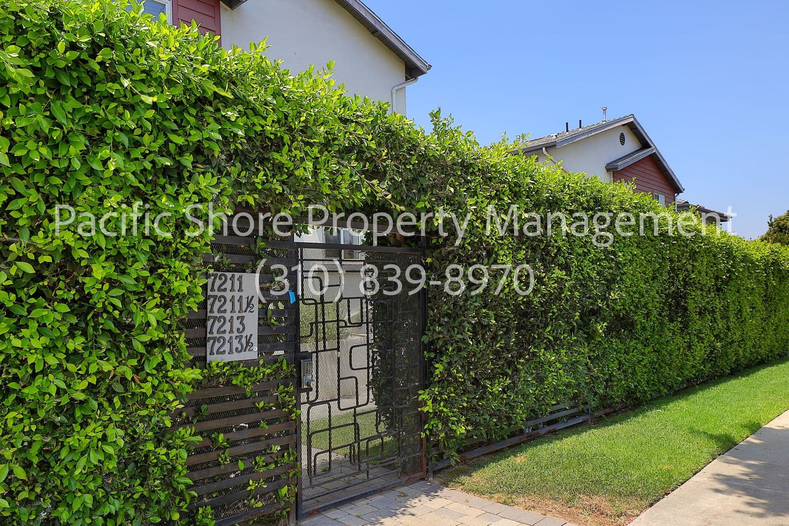 Los Angeles Apartment: 7205 S. La Cienega Blvd