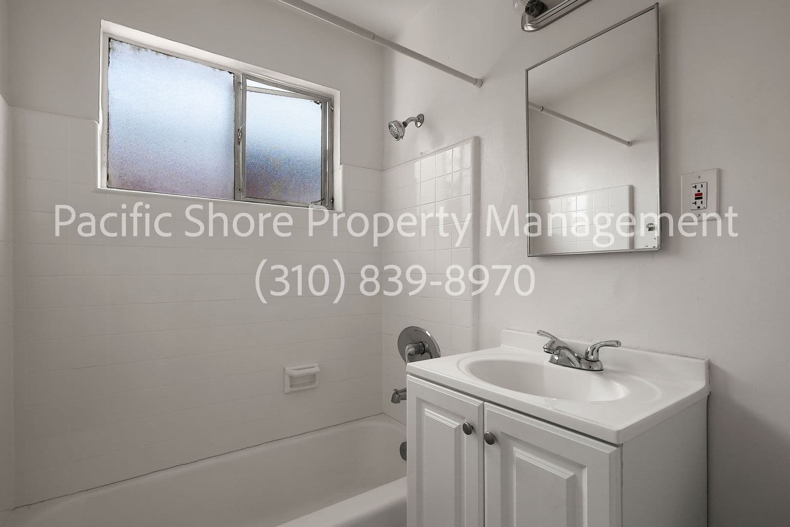 Los Angeles Apartment: 4848 St. Elmo Drive