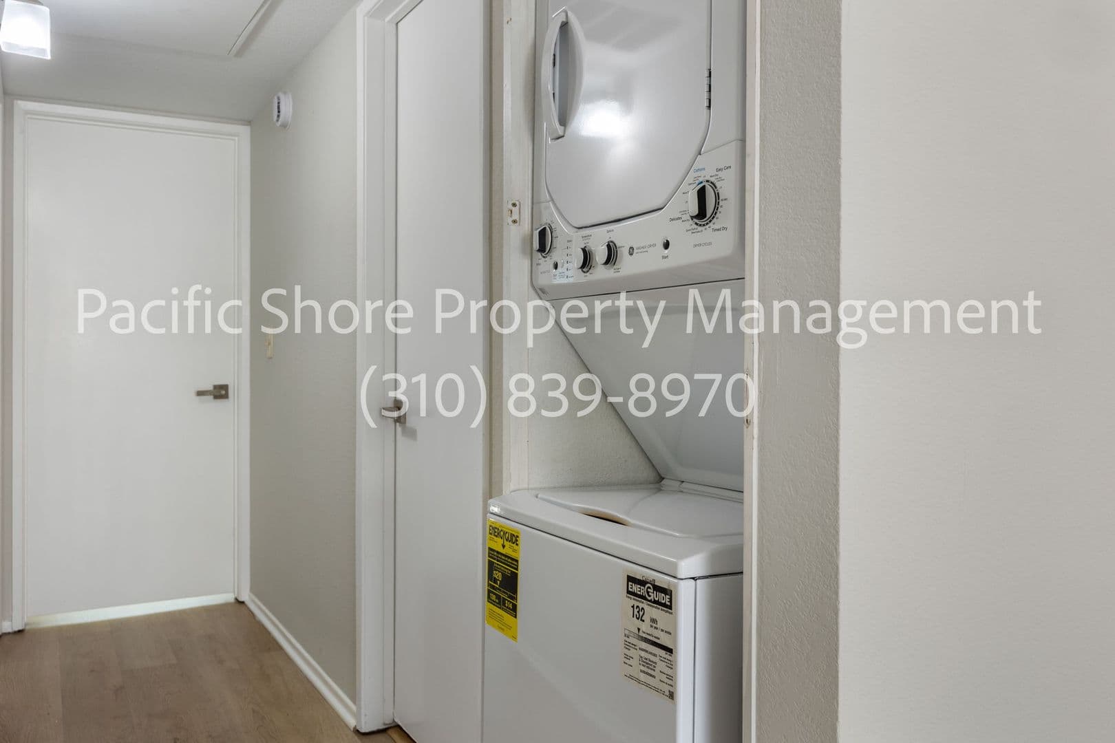 Los Angeles Apartment: 926 South Gramercy Drive,