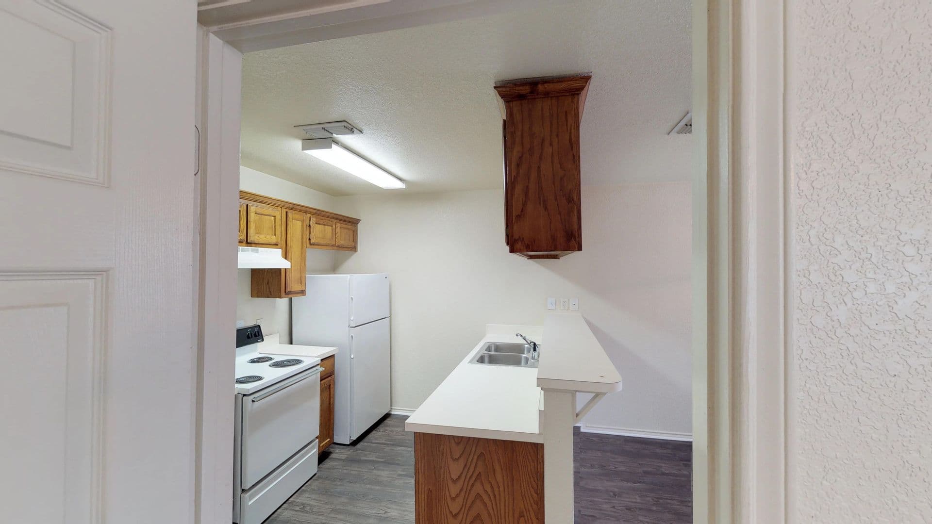Denton Apartment: 713 W Mulberry St