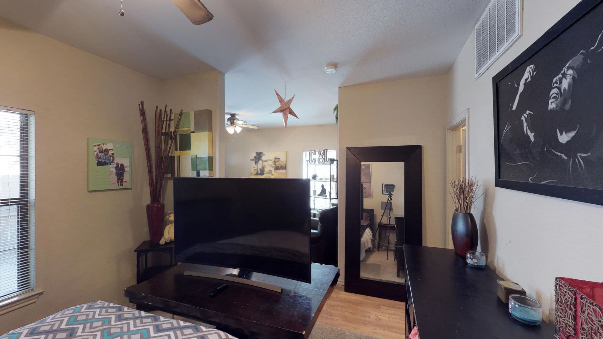 Denton Apartment: 924 W Prairie St