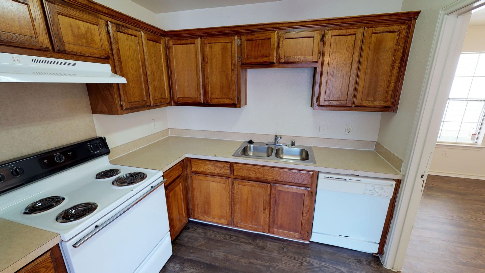 Denton Apartment: 1004 W Mulberry St