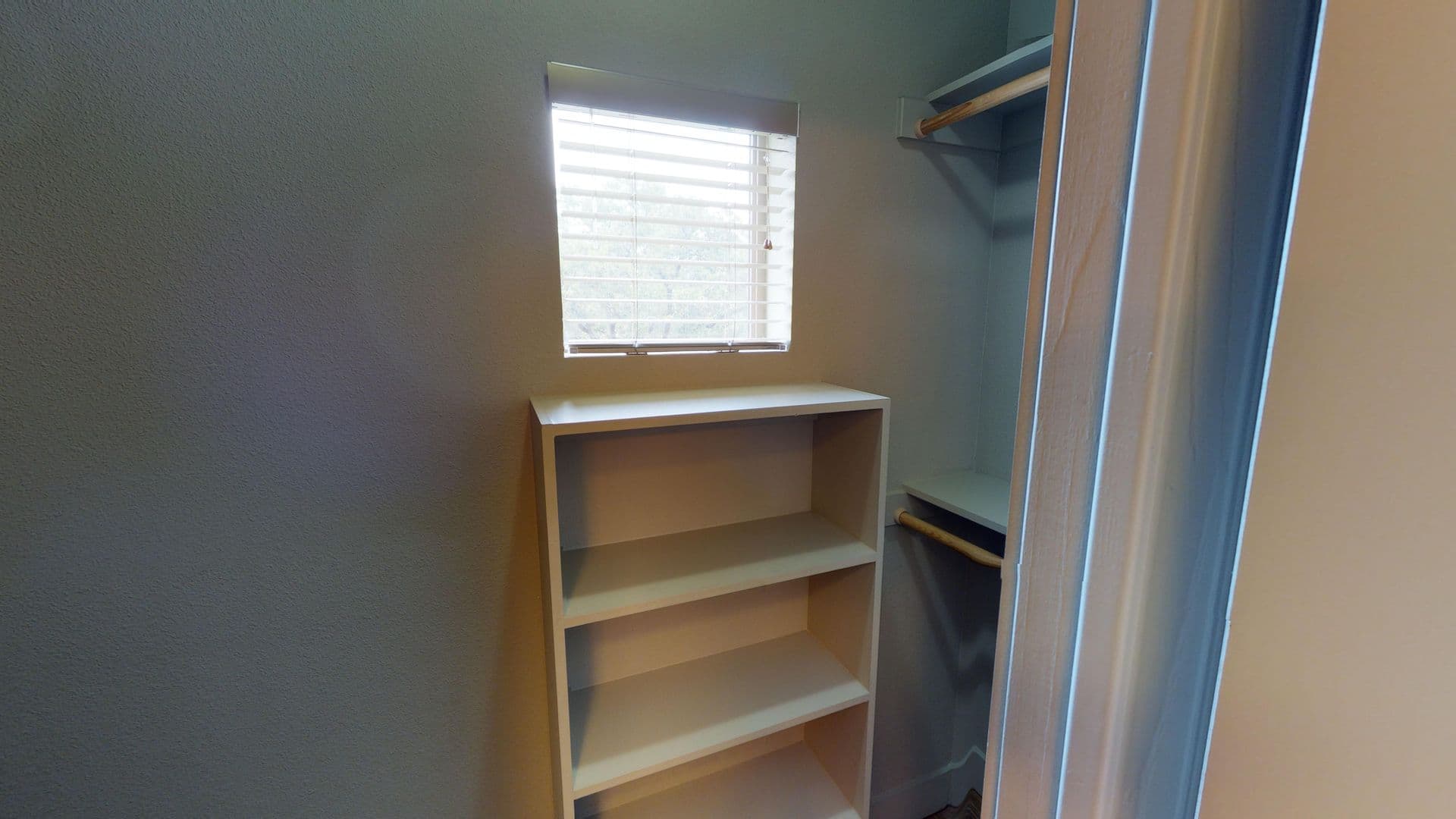 Denton Apartment: 1212 Greenlee Street