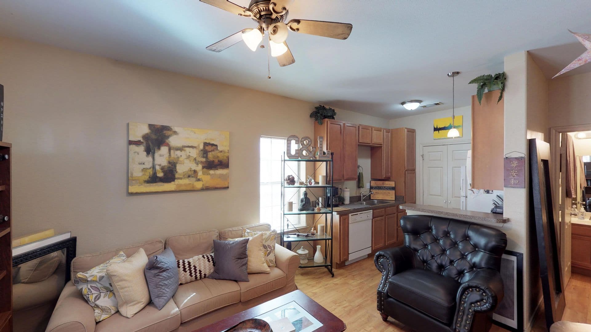 Denton Apartment: 924 W Prairie St