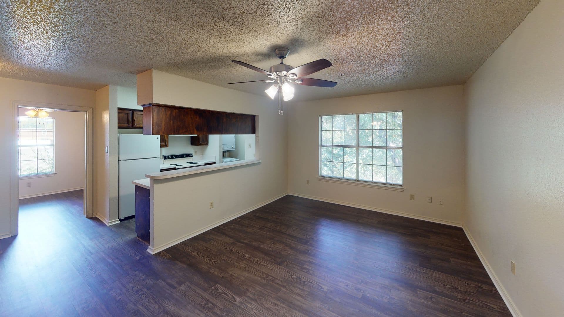 Denton Apartment: 918 Cleveland St