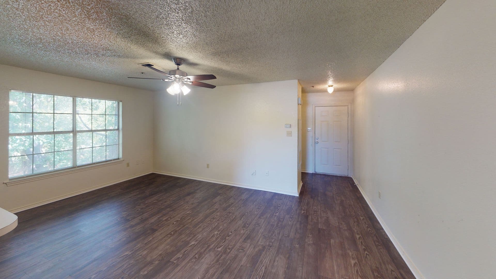 Denton Apartment: 918 Cleveland St