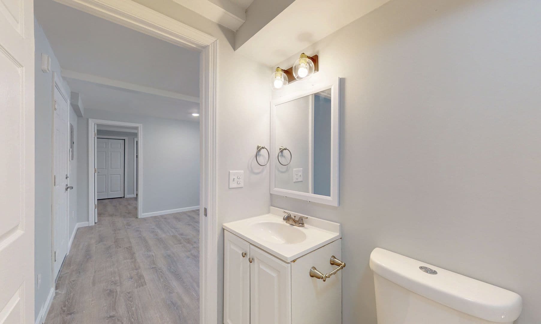 Springvale Apartment: 53 Barth Way