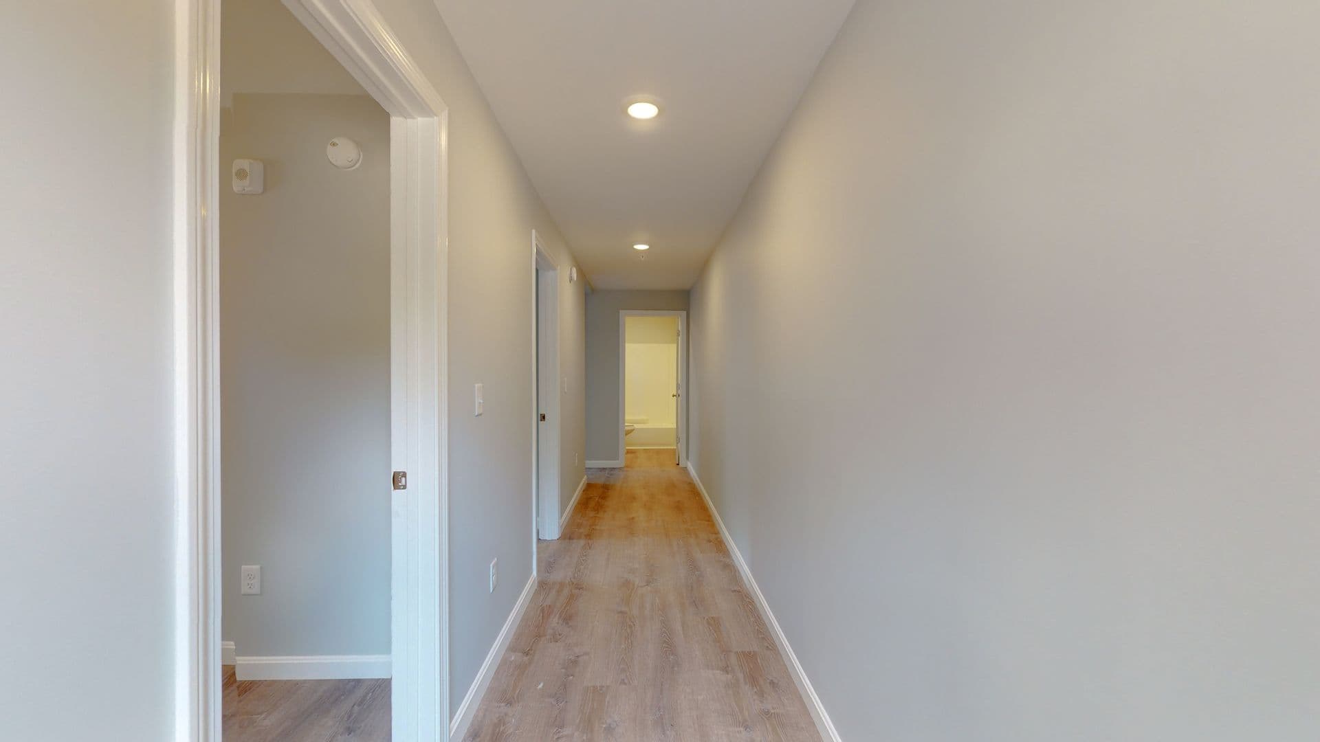 Springvale Apartment: 73 Barth Way