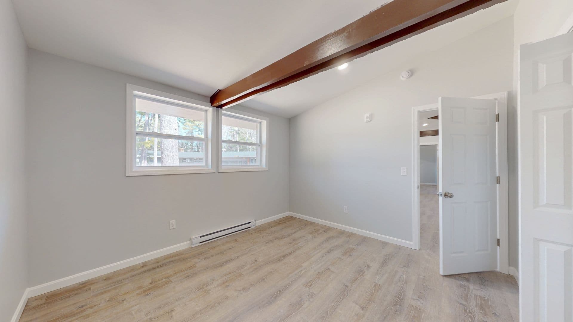 Springvale Apartment: 53 Barth Way