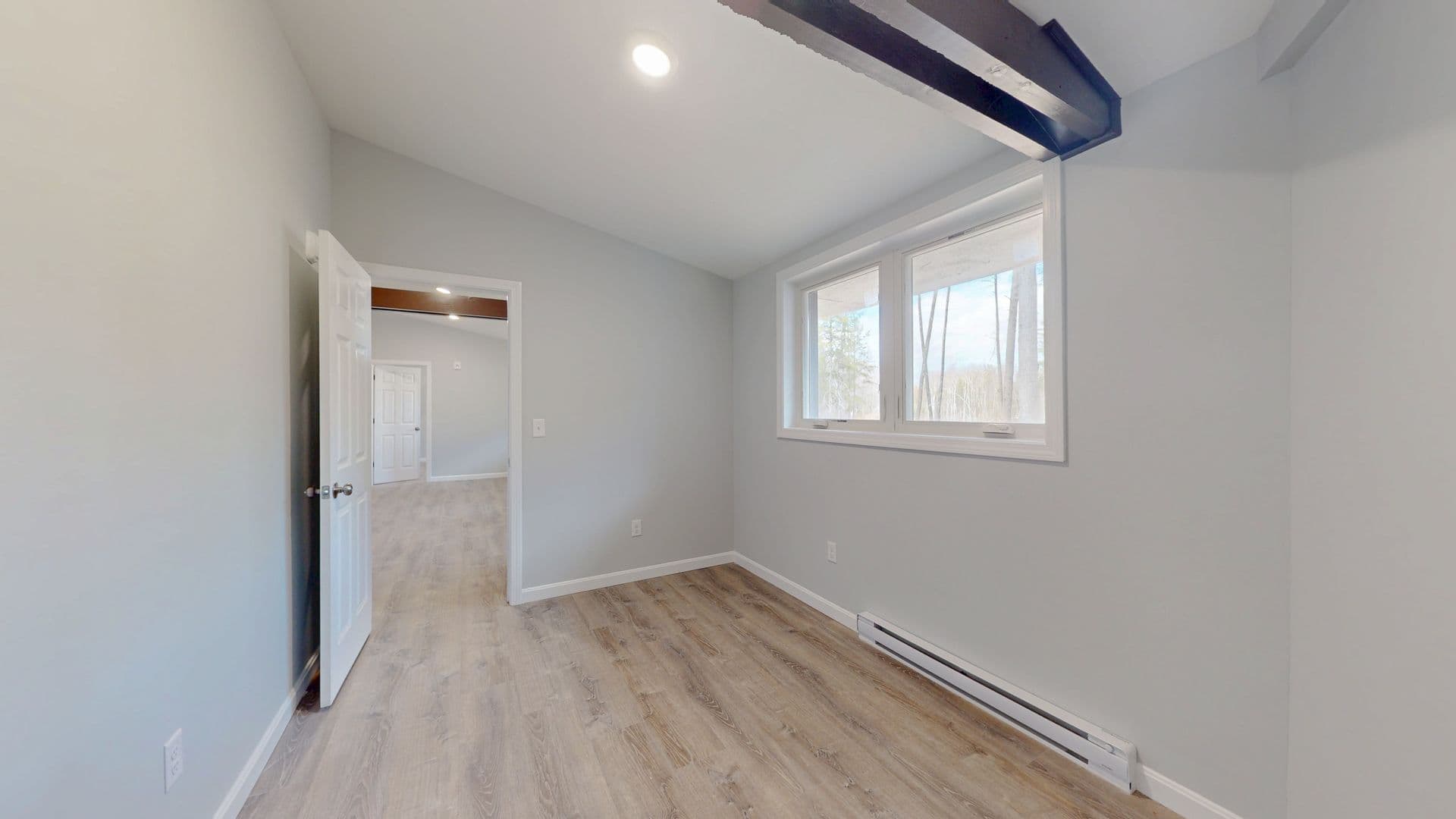 Springvale Apartment: 53 Barth Way