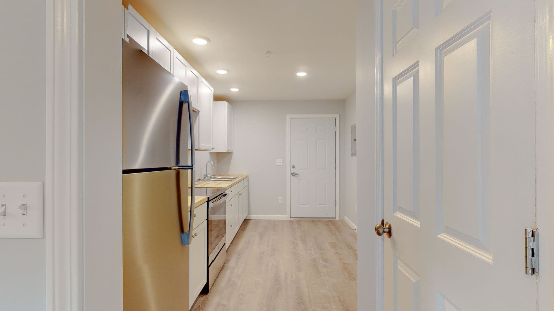 Springvale Apartment: 73 Barth Way