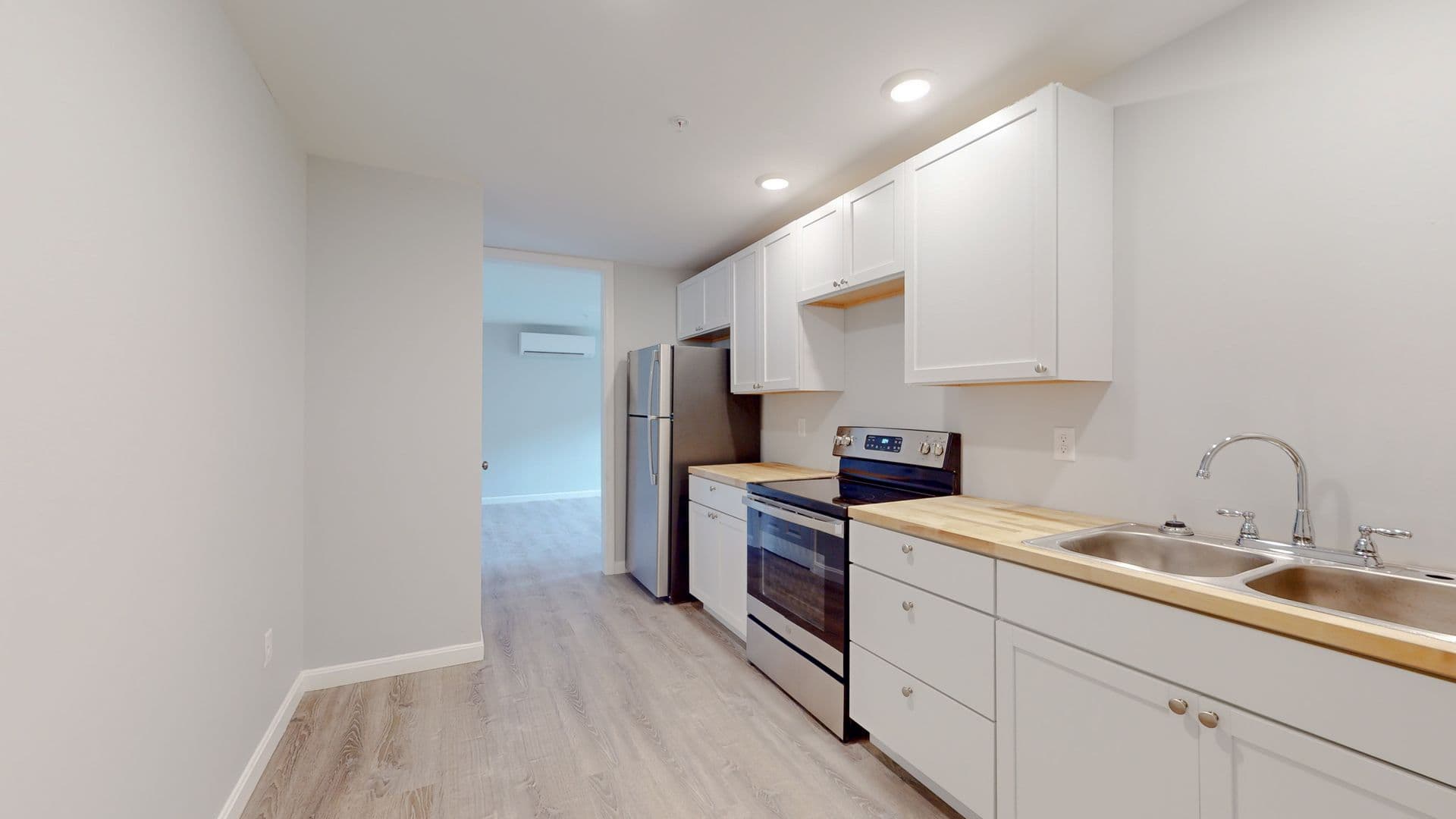 Springvale Apartment: 73 Barth Way