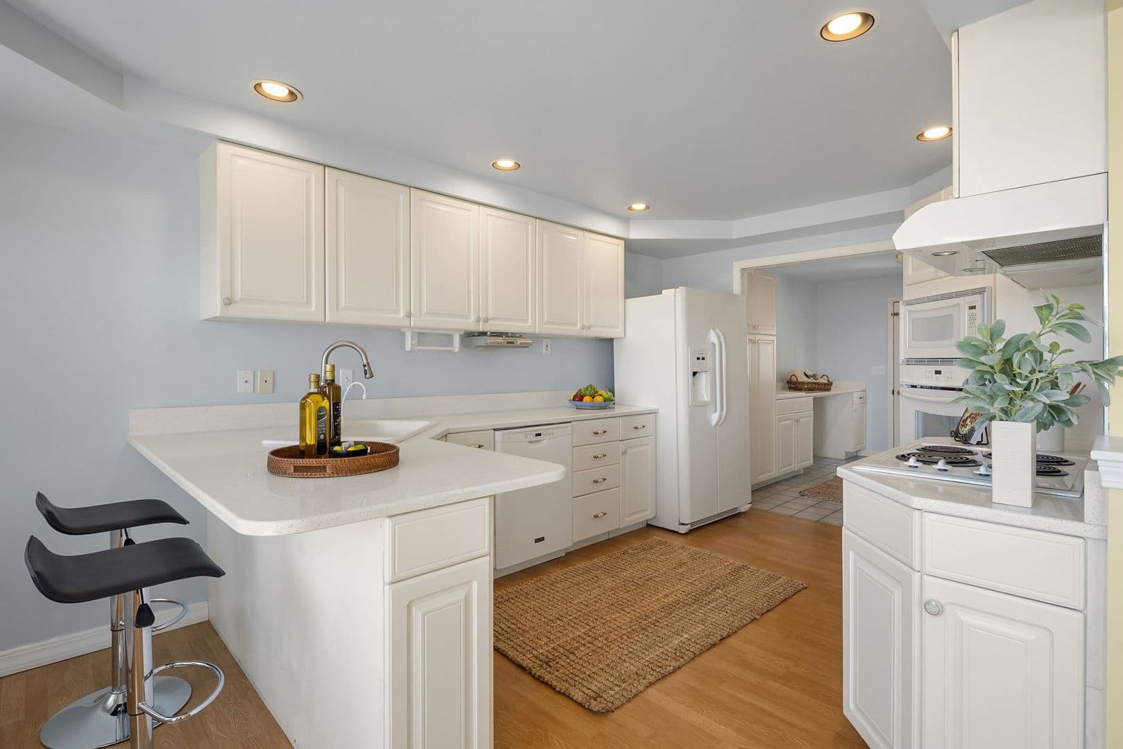 Bainbridge Island House: 8760 Grand Avenue NE