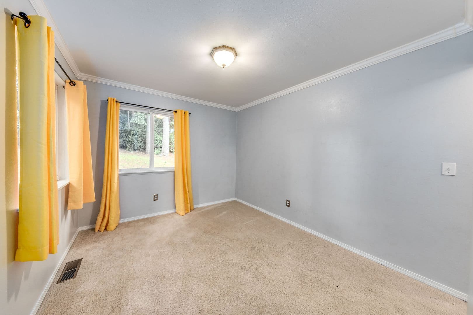 Silverdale House: 1124 NW Poppy Court