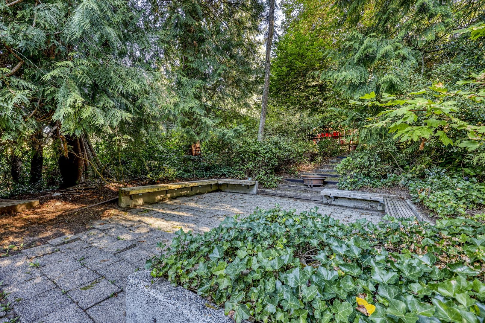 Bainbridge Island House: 9375 Eric Place NE